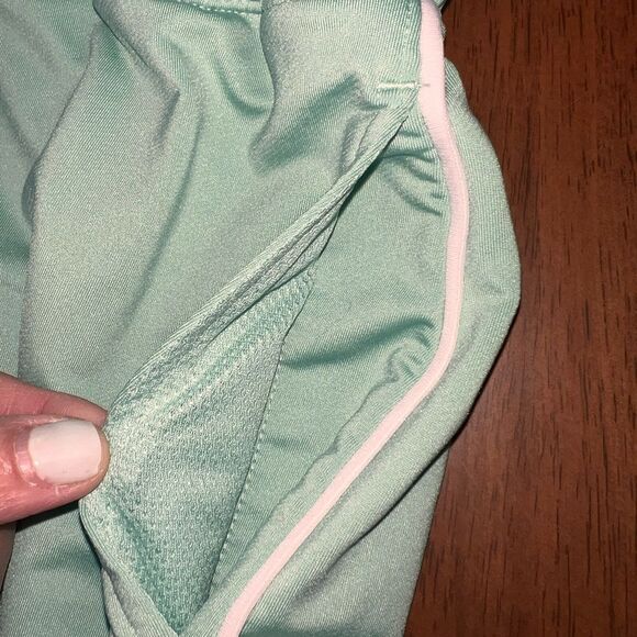 Gym Shorts Cantaloupe Green 3” Side Snap High Waist Medium Gymshark Activewear - Picture 6 of 11